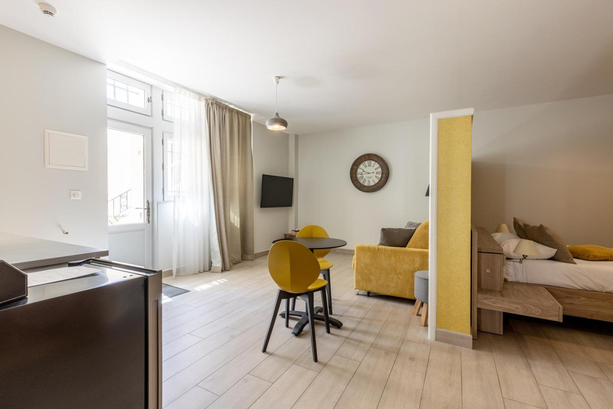 Bed & Breakfast Chateau Pellisson Cognac