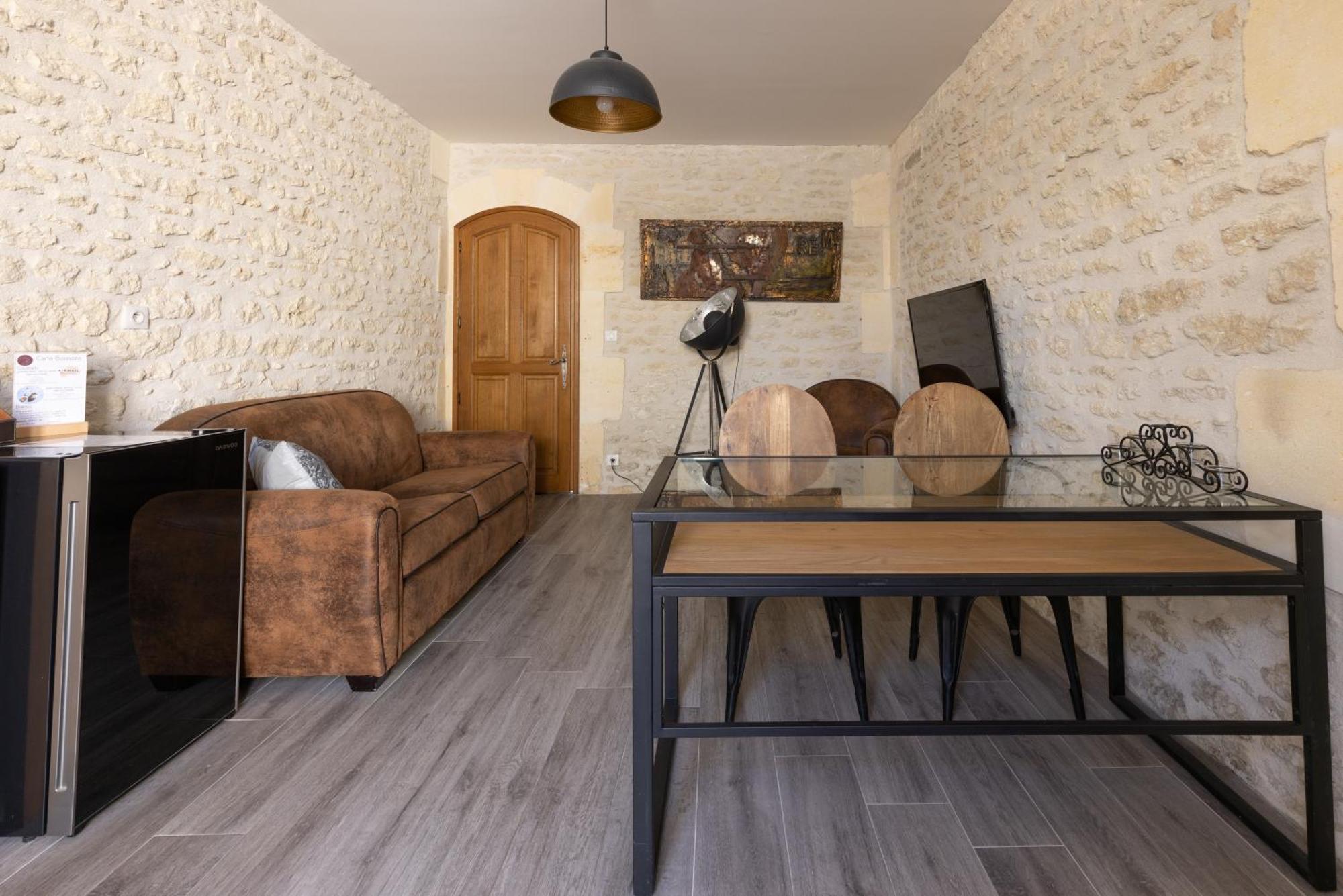 Bed & Breakfast Chateau Pellisson Cognac