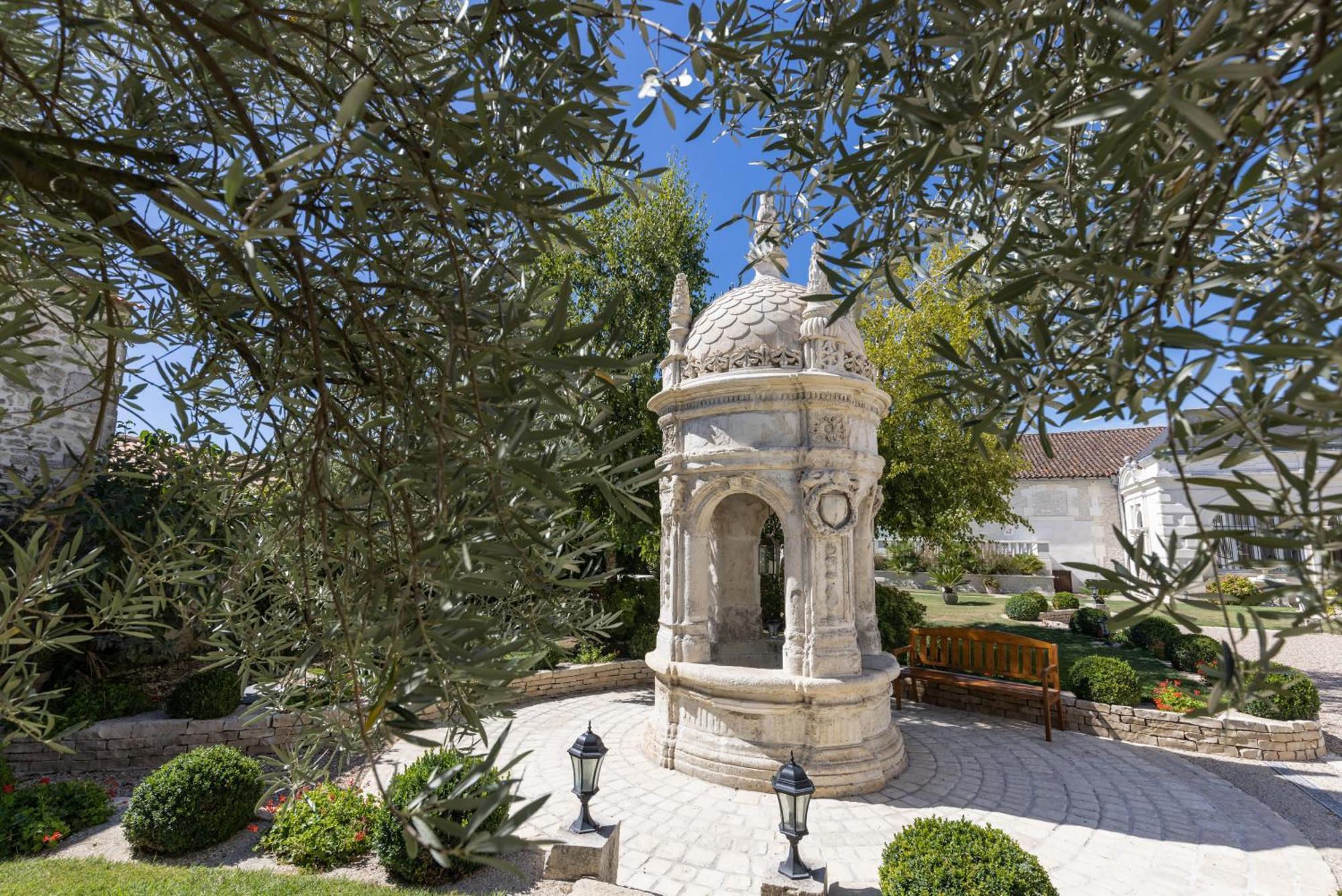 Bed & Breakfast Chateau Pellisson *