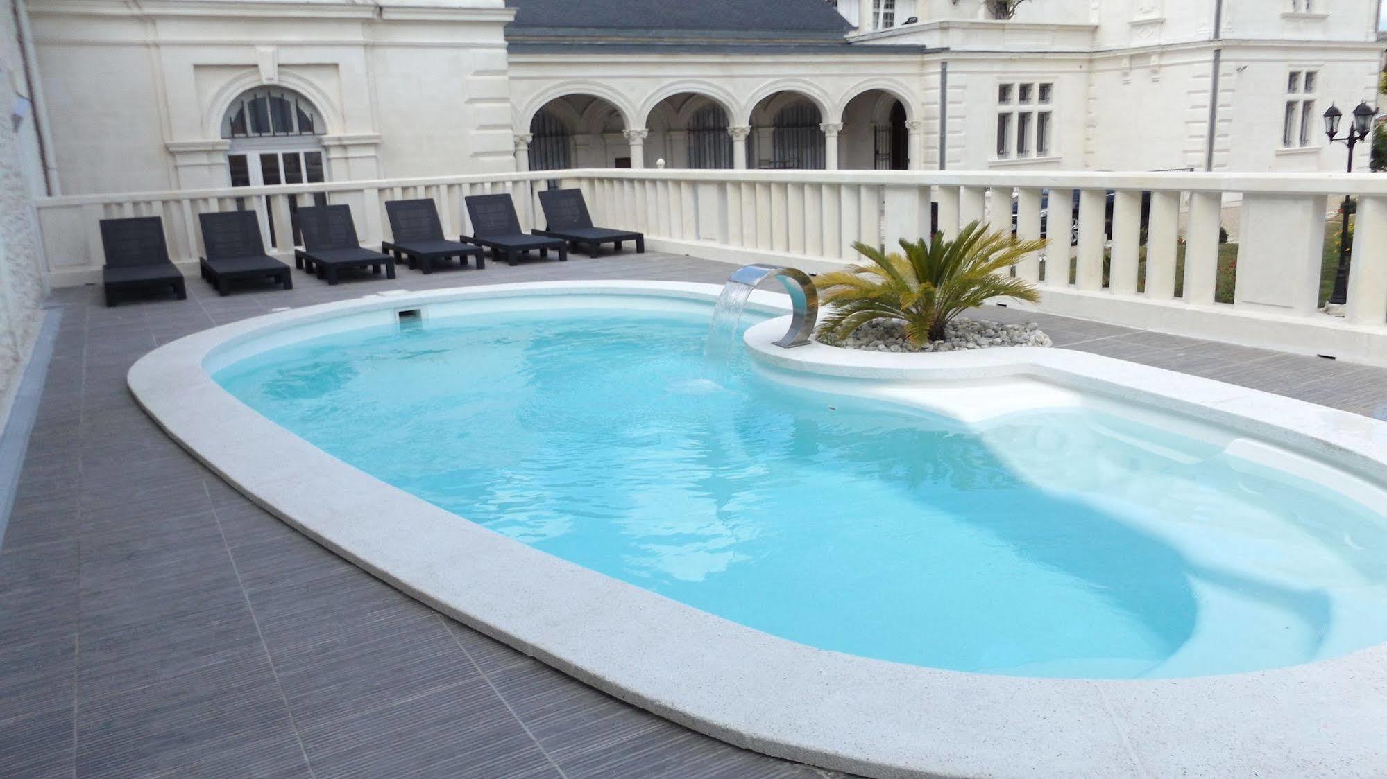 Bed & Breakfast Chateau Pellisson Cognac